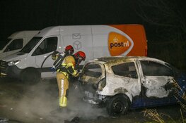 Auto uitgebrand in Hilversum, politie gaat uit van brandstichting