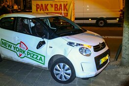 Voetganger geschept door bezorgdienst, slachtoffer zwaargewond