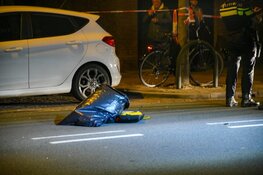 Voetganger geschept door bezorgdienst, slachtoffer zwaargewond