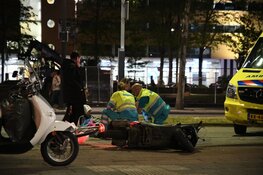 Scooterrijder gewond na botsing met fietser