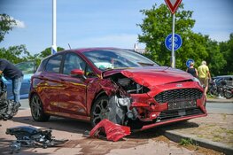 Gewonde en veel schade bij ongeval in Hilversum