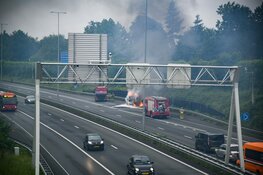 Veel vertraging door brandende vrachtwagen op de A1 bij Bussum