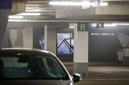Brand in parkeergarage op Mediapark