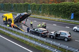 Flinke vertraging op A1 na ongeval met meerdere voertuigen