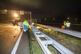 Auto gecrasht: drie inzittenden op de vlucht