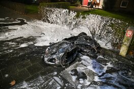 Scooter door brand verwoest in Hilversum