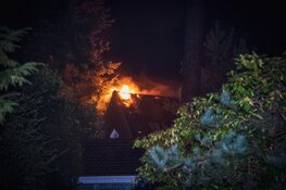 Brand in schuur door blikseminslag
