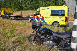 Motorrijder uit de bocht gevlogen in Blaricum