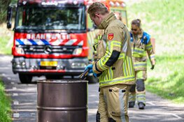 Groot vat in sloot in Muiderberg aangetroffen