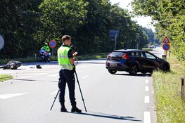 Motorrijder aangereden door auto in Bussum