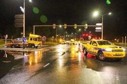 Auto`s komen vast te staan door hevige regenval