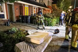 Brand in woning Kortenhoef, matras in brand