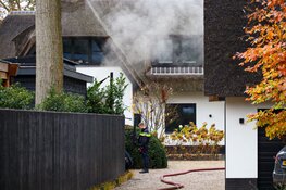 Middelbrand in kelder woning in Laren