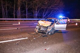 Ernstig ongeval op A1, twee auto's gebotst richting Amsterdam