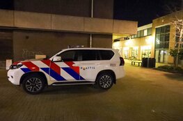 Overval op supermarkt in Kortenhoef, verdachte op de vlucht