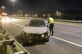 Drie inzittenden vluchten na crash op A1