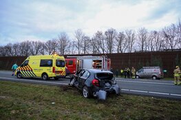 Ongeval met meerdere auto's bij Eemnes, A27 afgesloten