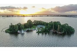 Aanstaande zaterdag Concert @ de Plassen met Jaap Reesema Blinde pianist Robert Hutten begeleidt Loosdrechtse zanger