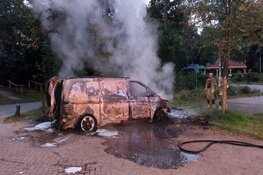 Bestelbus in brand in Hilversum