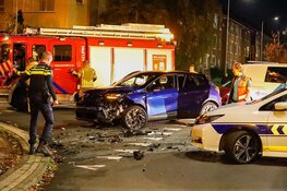 Zware klapper op kruispunt in Hilversum, één gewonde