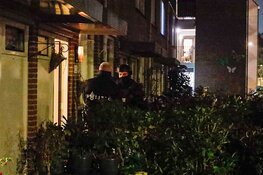 Politie doet inval in woning in Hilversum, twee aanhoudingen