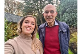 NH-journaliste Noor van Scherpenzeel (27) lanceert historische podcast-route door mediastad Hilversum