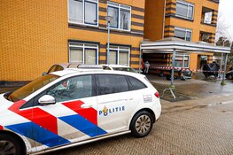 Dode gevonden aan Ambrosiushof in Hilversum: politie doet onderzoek