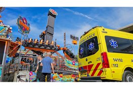 Persoon zwaargewond na val uit kermisattractie