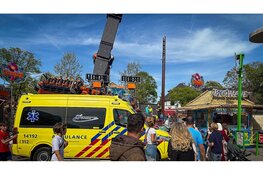 Persoon zwaargewond na val uit kermisattractie