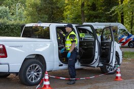 Twee mensen aangehouden na positieve drugs test en drugs gevonden in auto bij politiecontrole