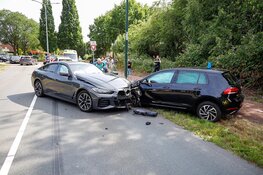 Leswagen betrokken bij frontale botsing