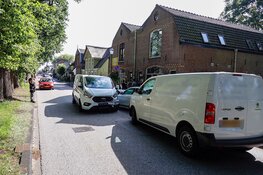 Flinke frontale botsing aan het Noordereinde in 's-Graveland