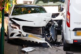 Flinke frontale botsing aan het Noordereinde in 's-Graveland