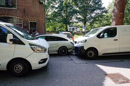 Flinke frontale botsing aan het Noordereinde in 's-Graveland