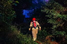 Grote woningbrand in Bussum, straat afgesloten