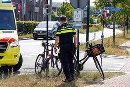 Jonge jongen op fiets gewond na aanrijding met wielrenner