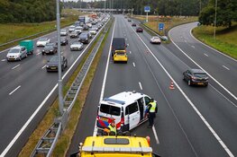 Vertraging en schade na aanrijding op A1