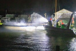 Man gewond na brand op boot in Nederhorst den Berg