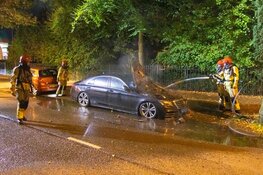 Taxi door brand verwoest op parkeerplaats in Bussum