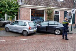 Automobilist ramt vier auto's en woning in Hilversum