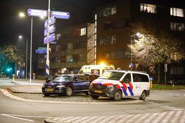 Politieauto botst tegen andere auto onderweg naar reanimatie