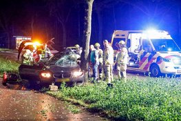Automobilist bekneld na eenzijdig ongeval