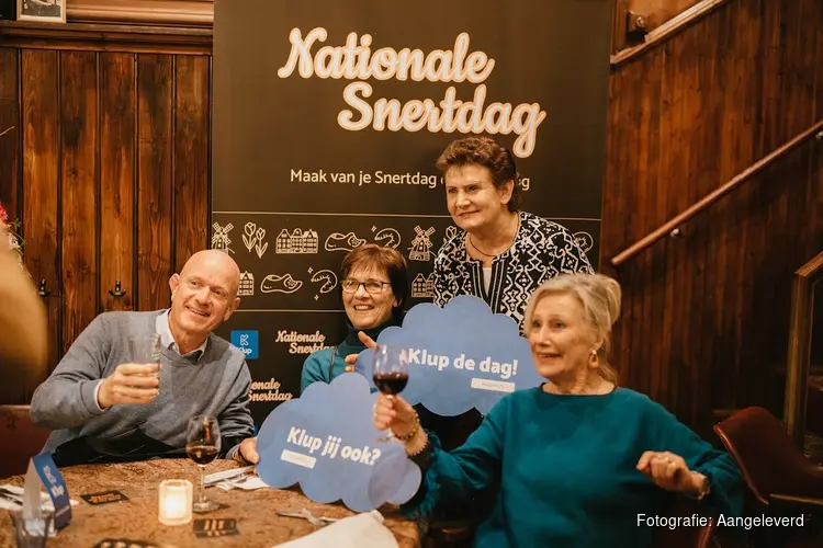 Klup zet snert in tegen eenzaamheid: Nationale Snertdag verbindt Noord-Hollandse vijftigers