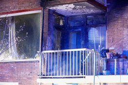 Kerstboom op balkon in brand in Bussum