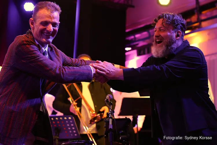 Sven Figee en Peter Beets met 'Bach to the Blues' in Theater de Vioolkist in Hilversum