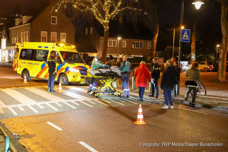 Zwangere vrouw aangereden door auto op zebrapad. Bestuurder doorgereden