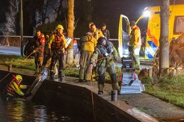Omstander redt te water geraakt persoon in Kortenhoef