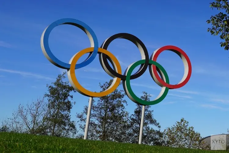 Nederlandse heren shorttrackers veroveren unieke gouden medaille