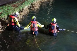 Fiets aangetroffen langs kanaal in 's Graveland, veel hulpdiensten ter plaatse