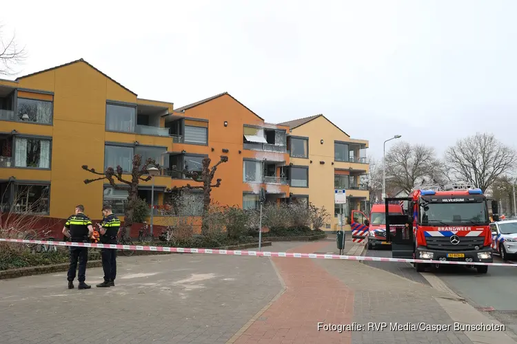Brand op derde etage van flat in Hilversum snel onder controle